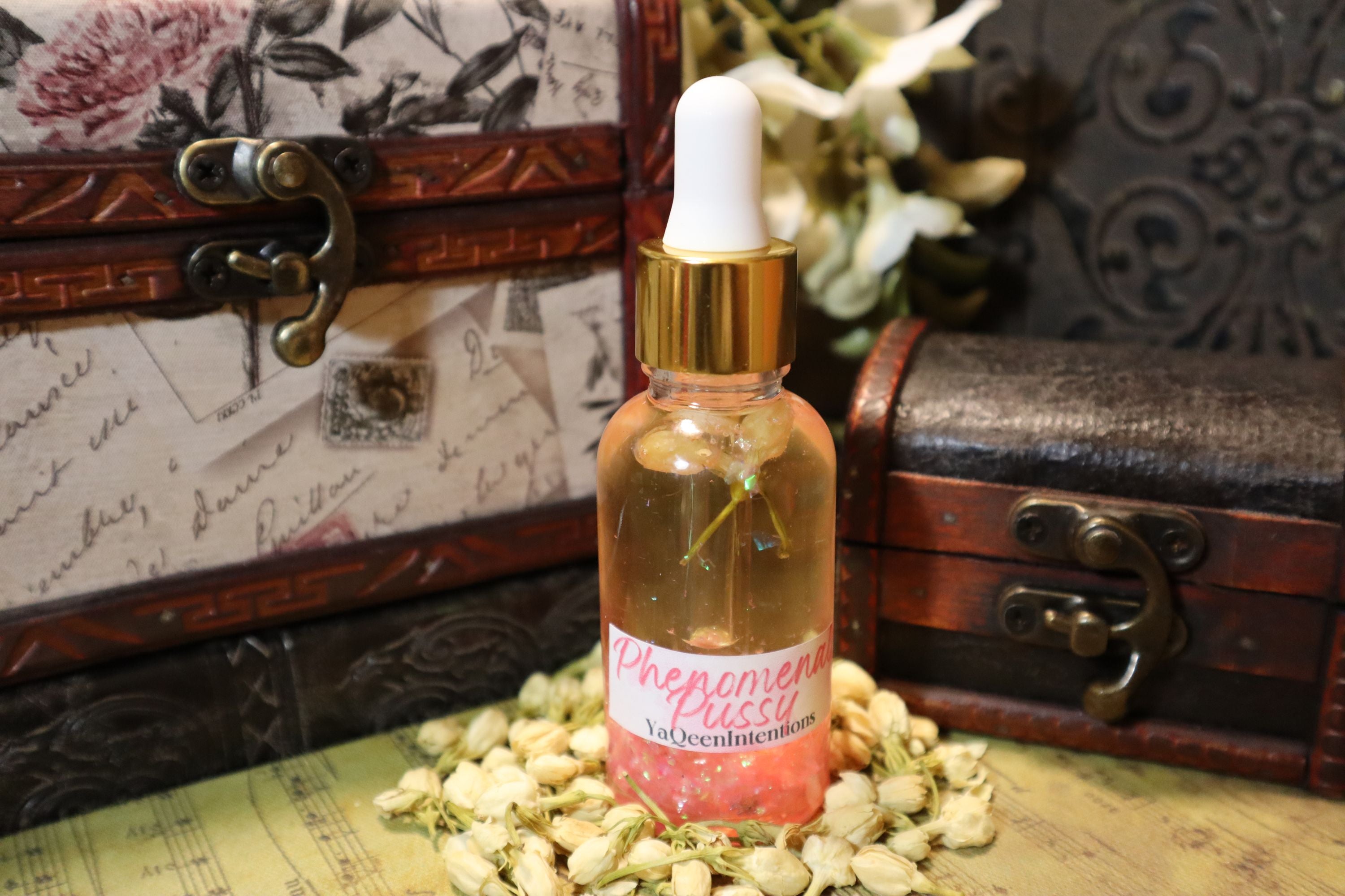 Phenomenal Pussy Conjure Oil for Powerful Attraction & Lust